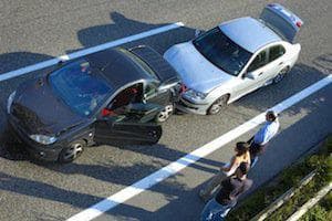 Avoiding a Rear-End Collisions | Chicago Car Accident Attorneys rear-end collision, Chicago car accident attorneys, Chicago rear-end collision, distracted driving, driver's negligence, rear-end collisions