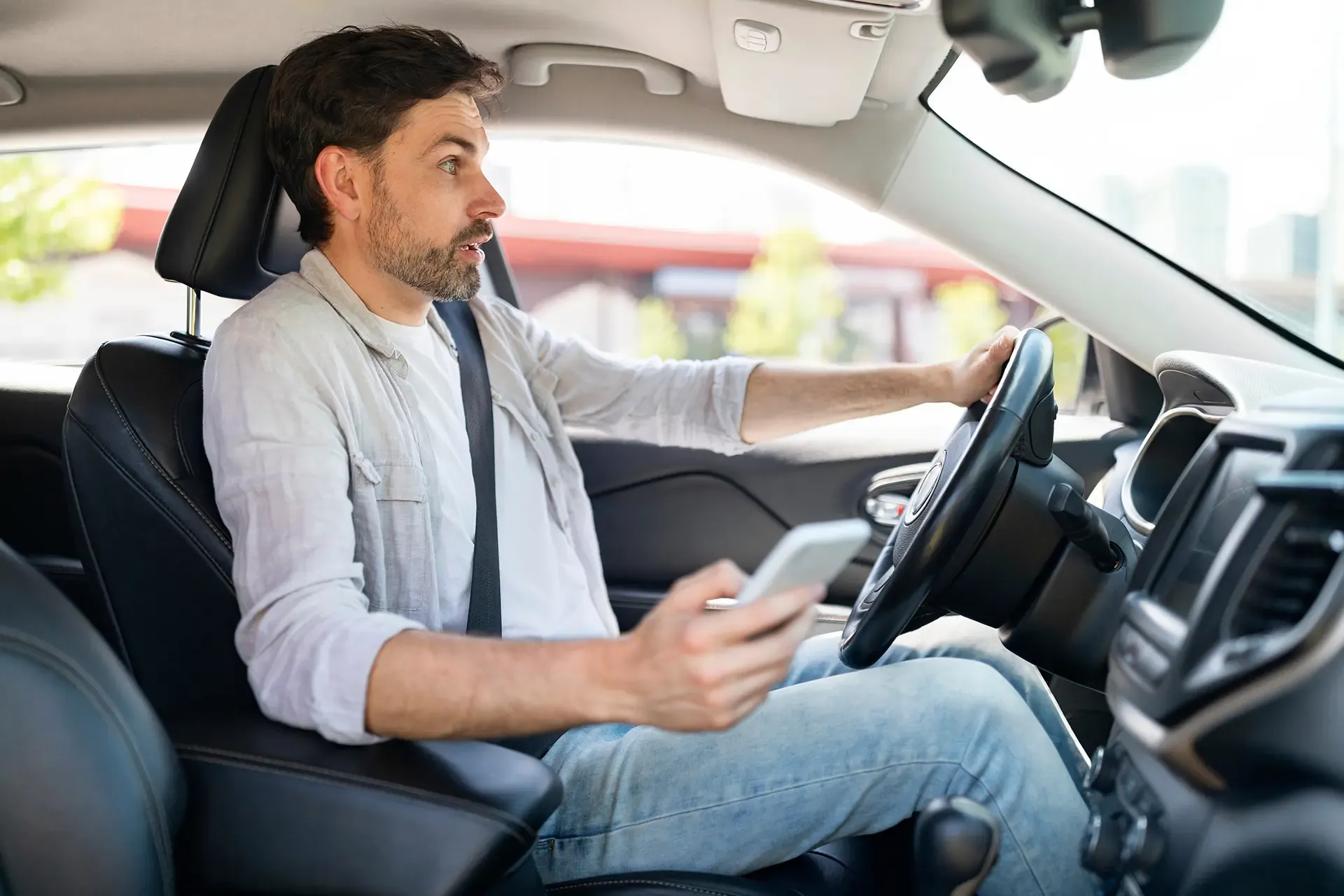 Simple Tips For Avoiding Distracted Driving Simple Tips For Avoiding Distracted Driving