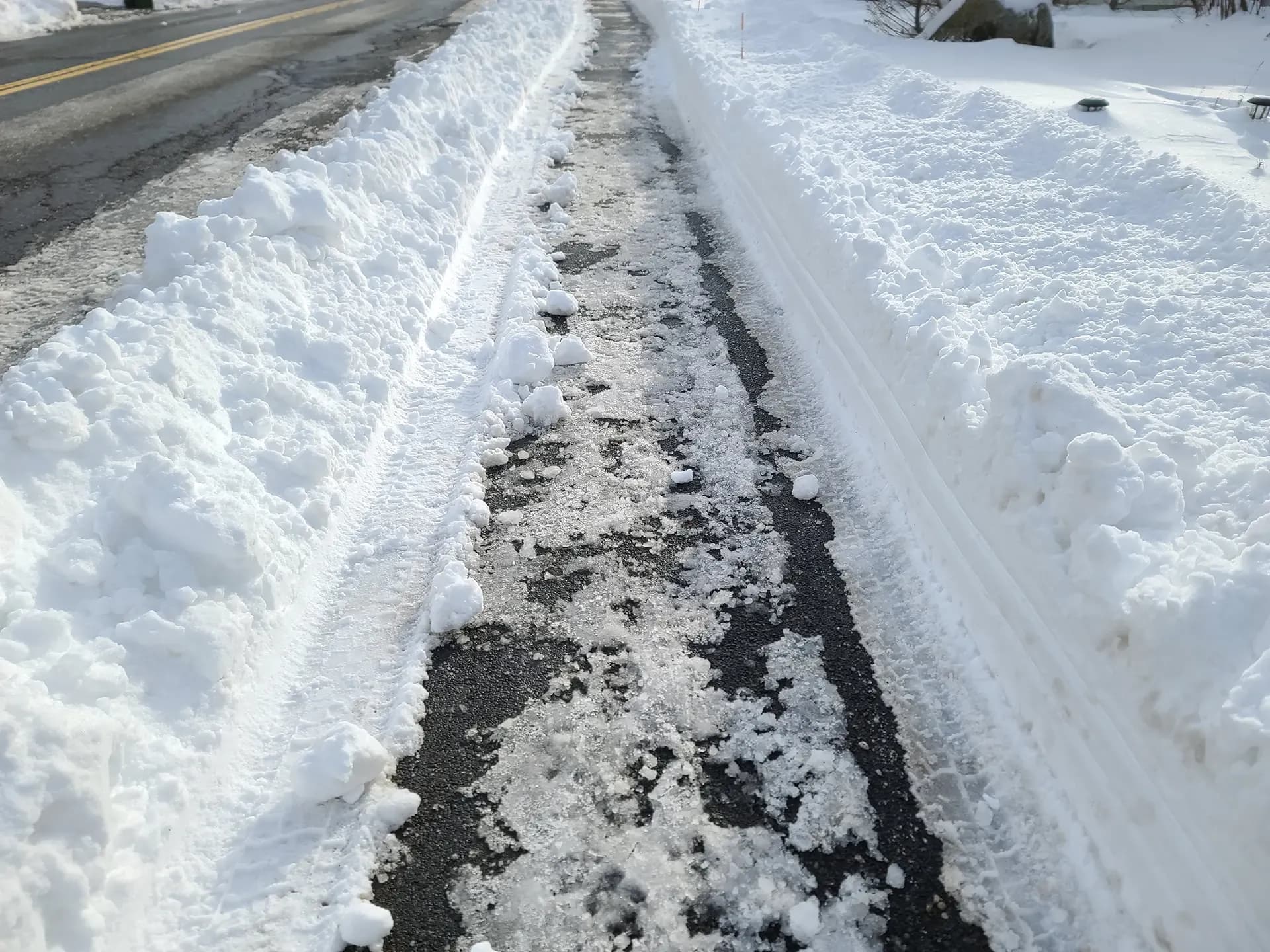 Woman Claims Premises Liability Injury Illinois Wal-Mart Woman Claims Premises Liability Injury Illinois Wal-Mart