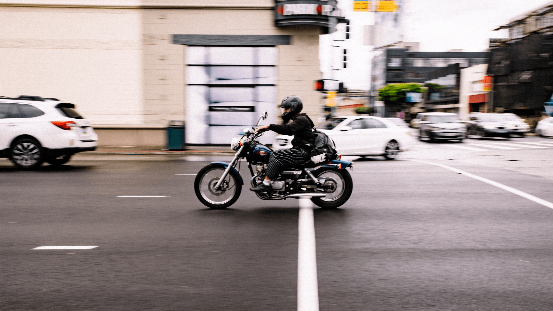 illinois-motorcycle-helmet-law-04 illinois-motorcycle-helmet-law-04